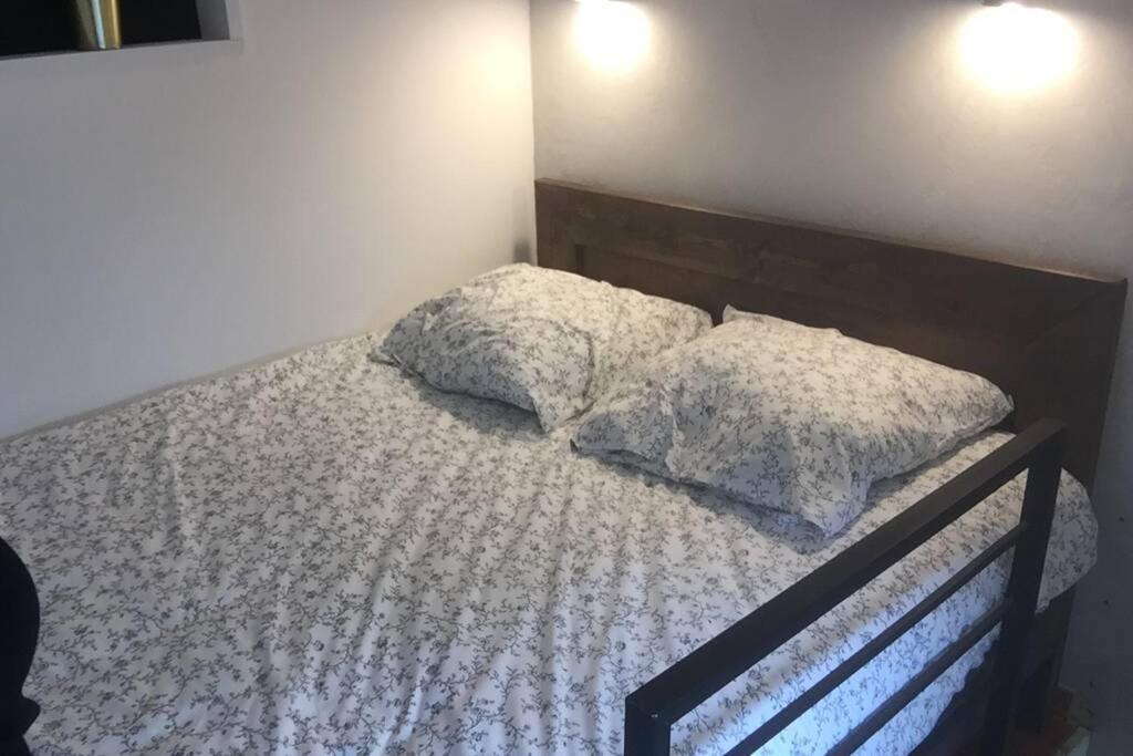 Studio Tout Equipe Apartment Marguerittes Bagian luar foto